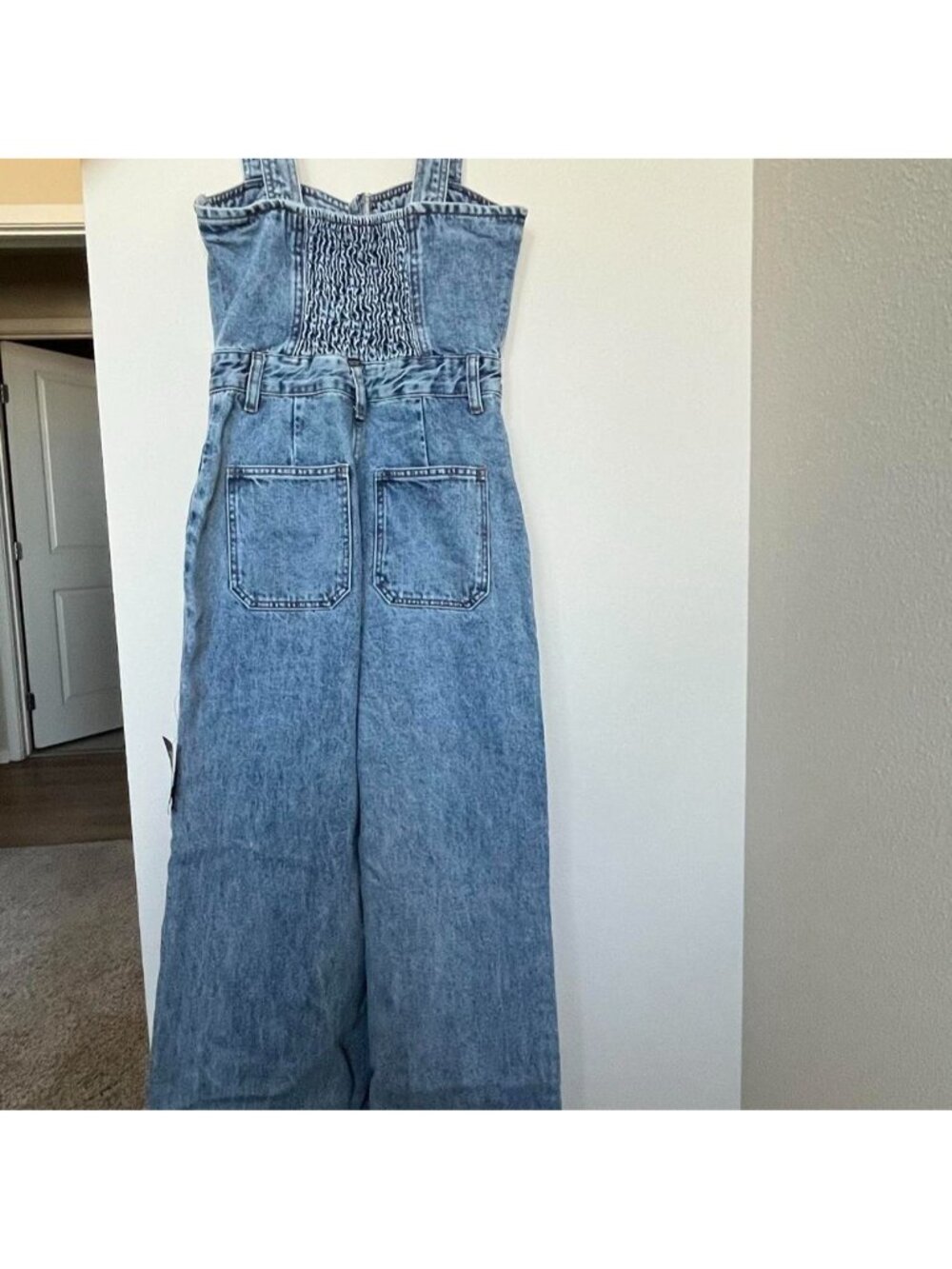 Light blue denim overalls with adjustable straps and pockets - Picture 4 of 6